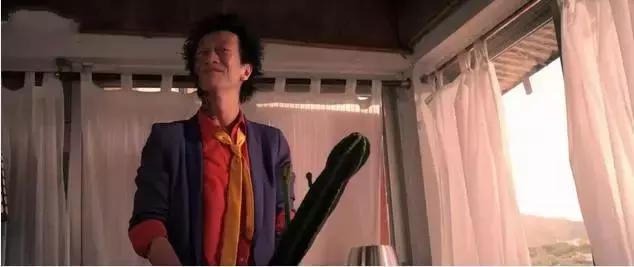 性无能，被劈腿，对着大海撸啊撸，廖凡因女友劈腿裸奔后开枪自杀