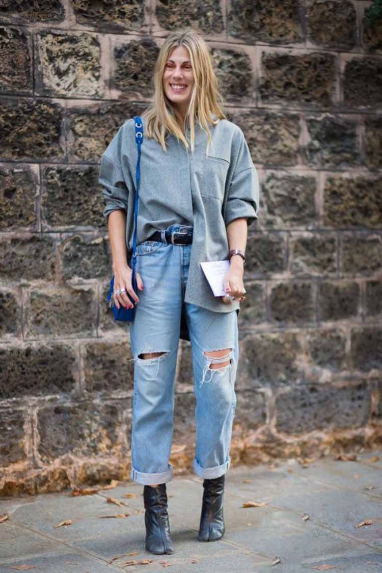 奶奶把破洞裤补上了,奶奶把破洞牛仔裤缝起来