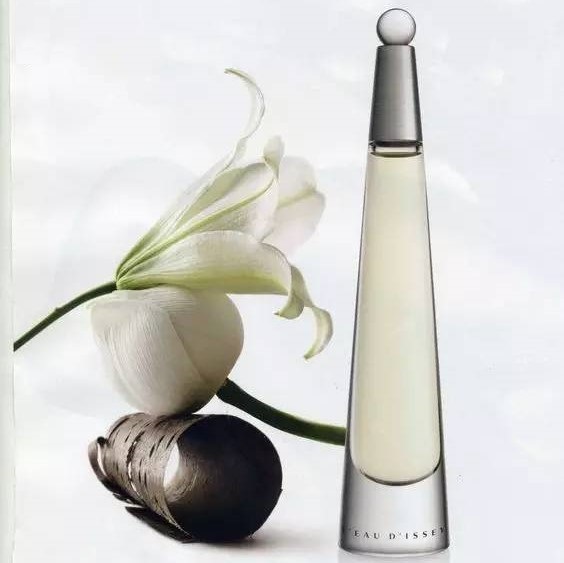 如何闻香识美人？一篇香水小白的实用指南