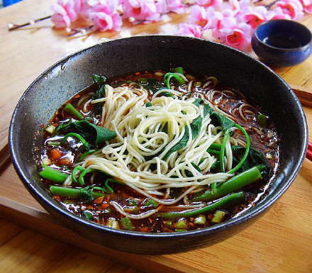 一碗好吃的“麻辣小面”，关键在于调味汁的配比