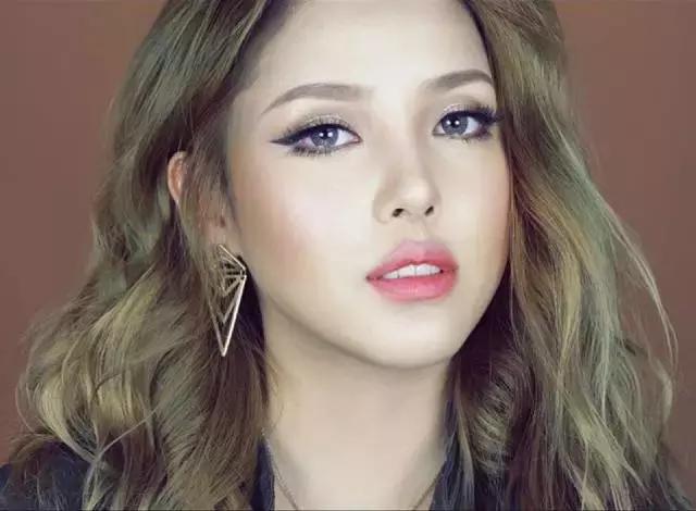 让所有新手小白都学会化妆,卡大人