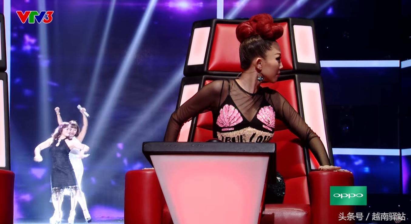 中国人在越南好声音唱歌震撼全场,越南好声音四位导师