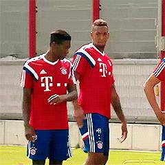 每个人都有实况梦，让你打中锋，你对这10个现役队友还满意吗？