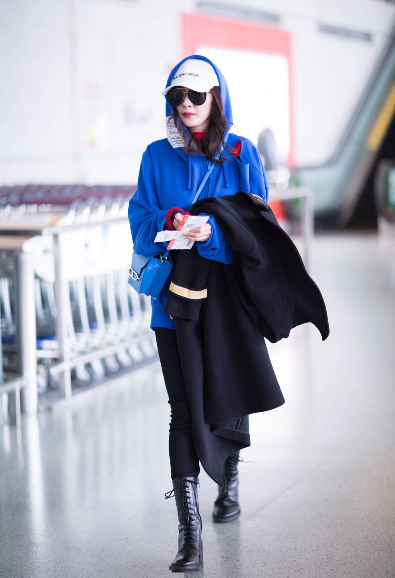 杨幂杨幂，越发的喜欢你了，尤其是看完这衣品