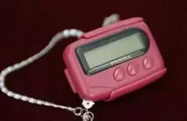 性无能，被劈腿，对着大海撸啊撸，廖凡因女友劈腿裸奔后开枪自杀