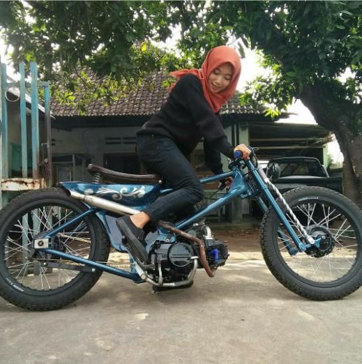 本田复古幼兽cub110改装,日本本田幼兽crosscub改装