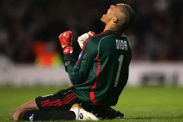 禁区守护神莫兰德,禁区守护