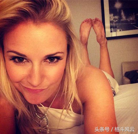 wwe拉娜个人简介,wwe拉娜与卢瑟夫求婚完整视频