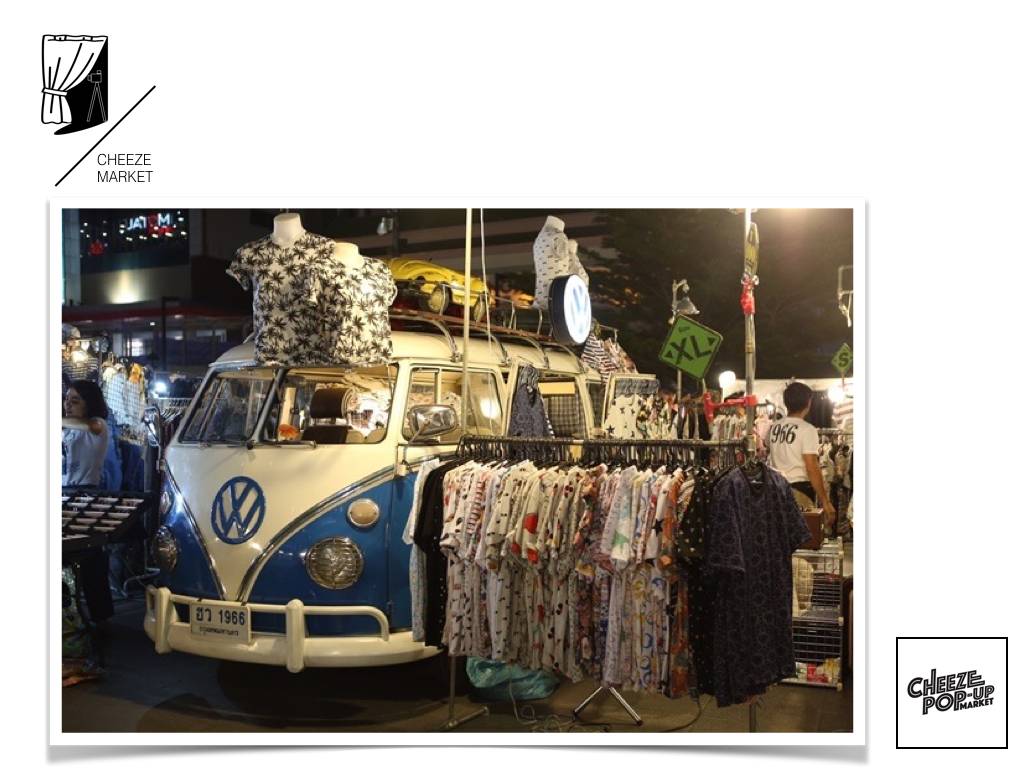 在曼谷，人妖＋精油按摩文化市集