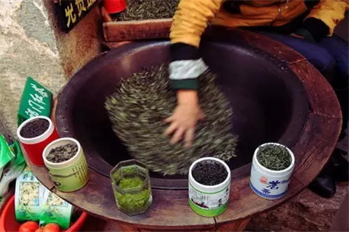 安徽宏村古镇有什么好吃的,黟县宏村旅游必备美食有哪些