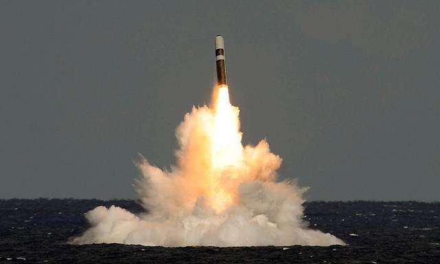 导弹命中精度误差多少,命中精度一米的导弹