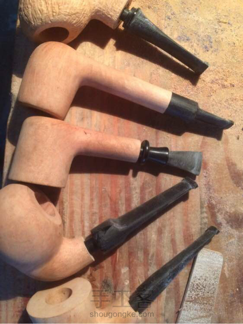 男人的气质风格,烟斗是男人精致的标志