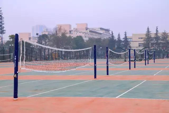 宝宝回到寝室,回老家宝宝说被吓到了