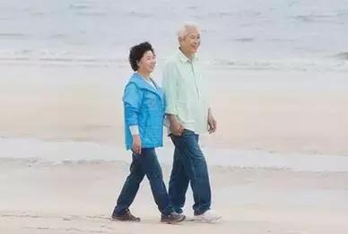 30岁之后关节会快速退化，有这6个习惯的人一定要谨慎！