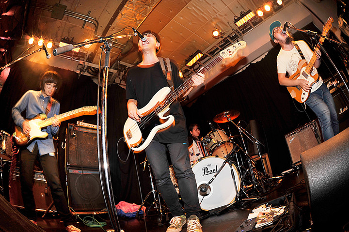 他们也叫“国足”但却不踢球，而是在摇滚圈闯出一片天