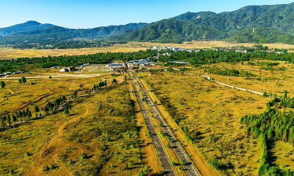 腾冲火山和热海哪个更值得去,去看腾冲火山