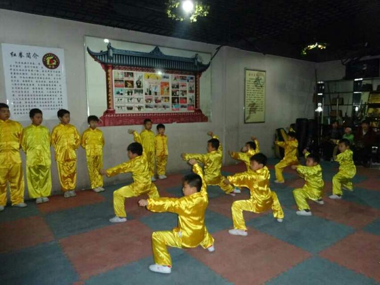 李震武术馆的学员,红拳李震