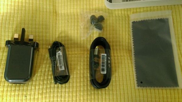 htcu11+与htcuultra区别,htcultra蓝宝石屏幕