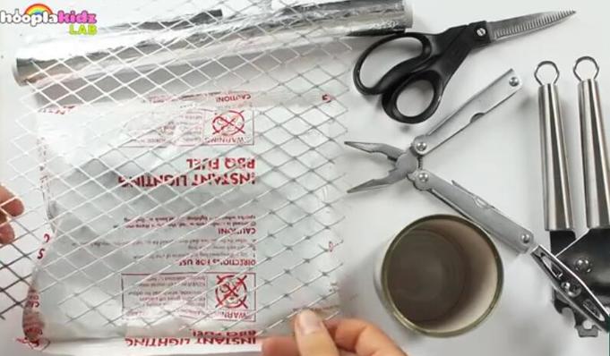 小学生自制小型烧烤架,5分钟自制简单烧烤架