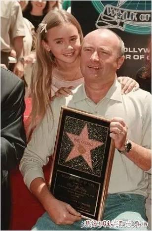 重大发现：秒变女明星的小撇步，是换一个发色