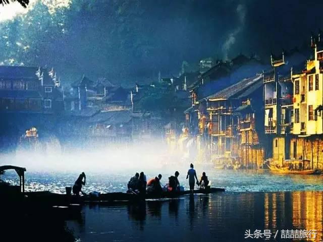 湘西凤凰城沱江风景,印象湘西凤凰古城