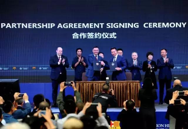 世界足球名人小罗,世界足球第一人小罗