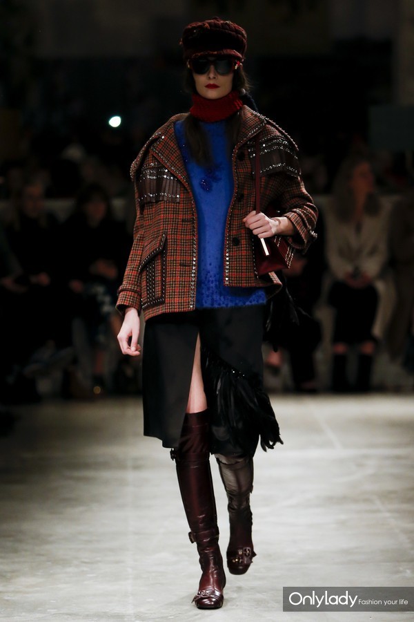 prada今夏最值得入手的包包,prada哪款包最值得入手