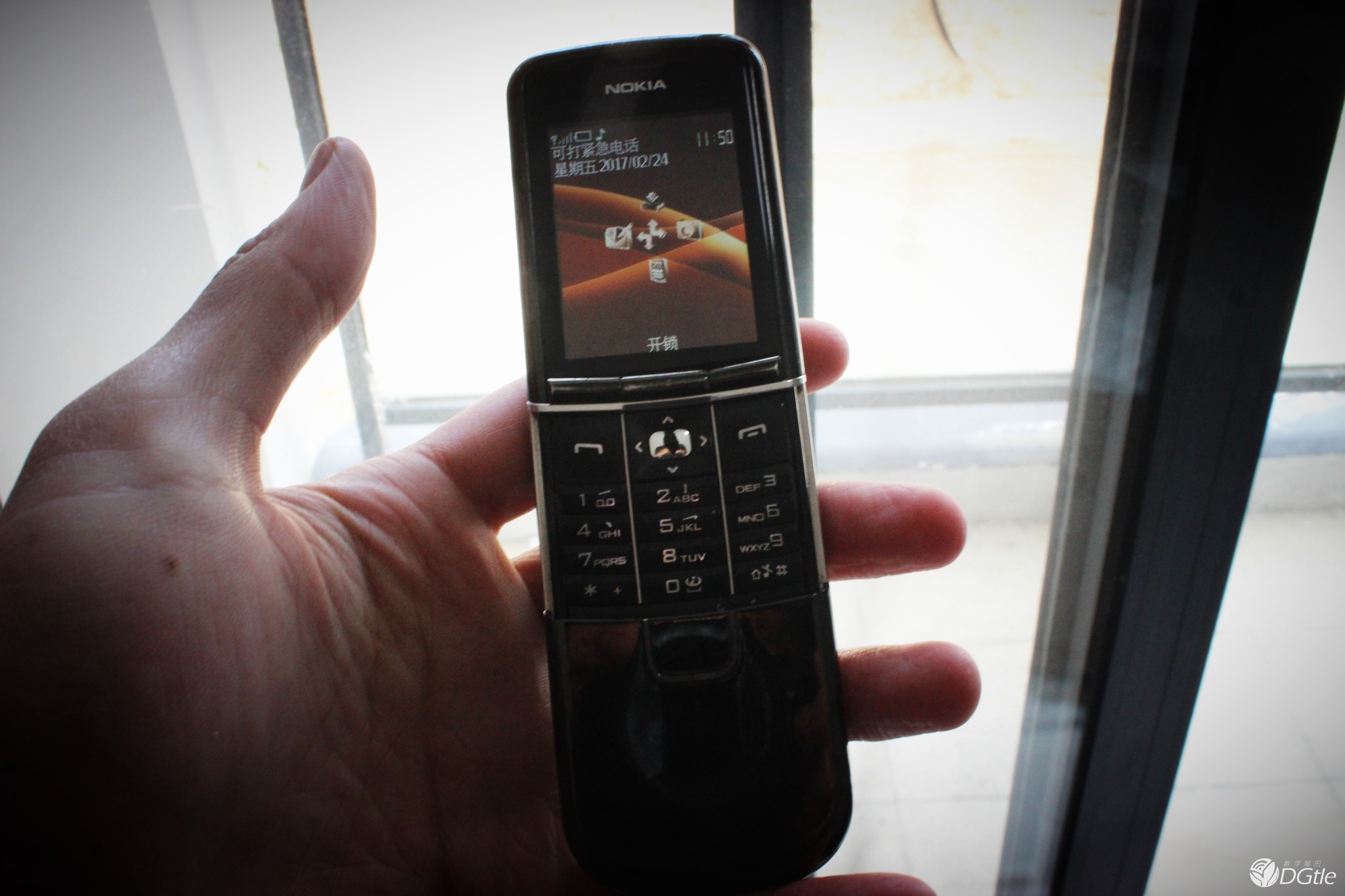 “未发布的”NOKIA8900e