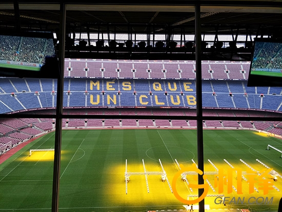 巴萨球迷冲击诺坎普,巴萨球迷得知诺坎普奇迹