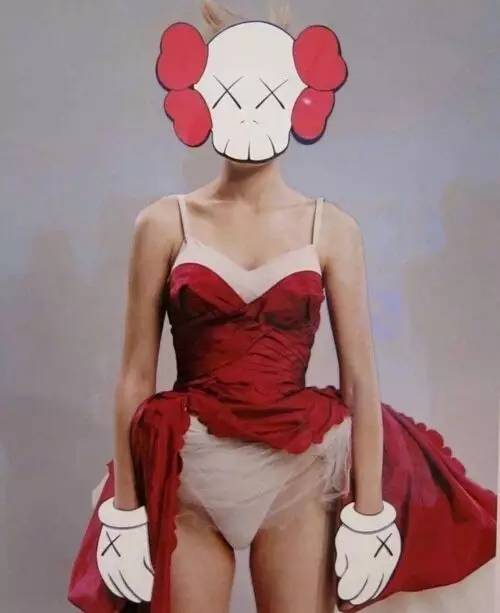 他是潮流界大神，“XX”卖到百万，作品火遍全球