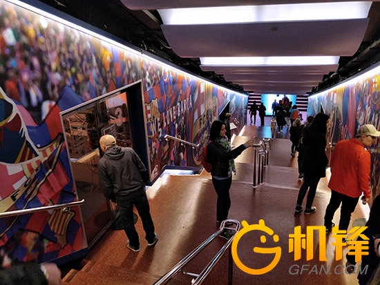 巴萨球迷冲击诺坎普,巴萨球迷得知诺坎普奇迹