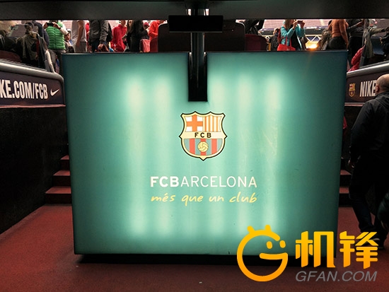 巴萨球迷冲击诺坎普,巴萨球迷得知诺坎普奇迹