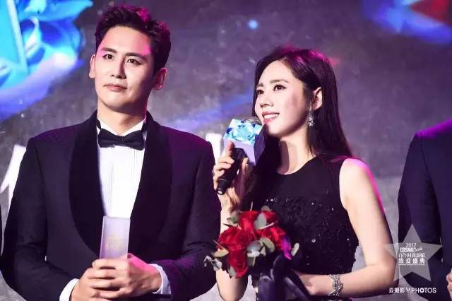 2017百合时尚新娘-致爱盛典丨我们让这群爱情教科书聚在了一起放大招！