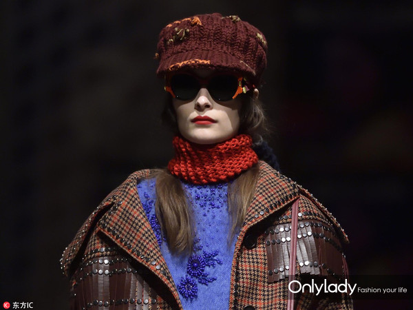 prada今夏最值得入手的包包,prada哪款包最值得入手