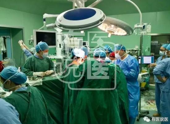 福建女子反复剖宫产子宫大出血被整个切除