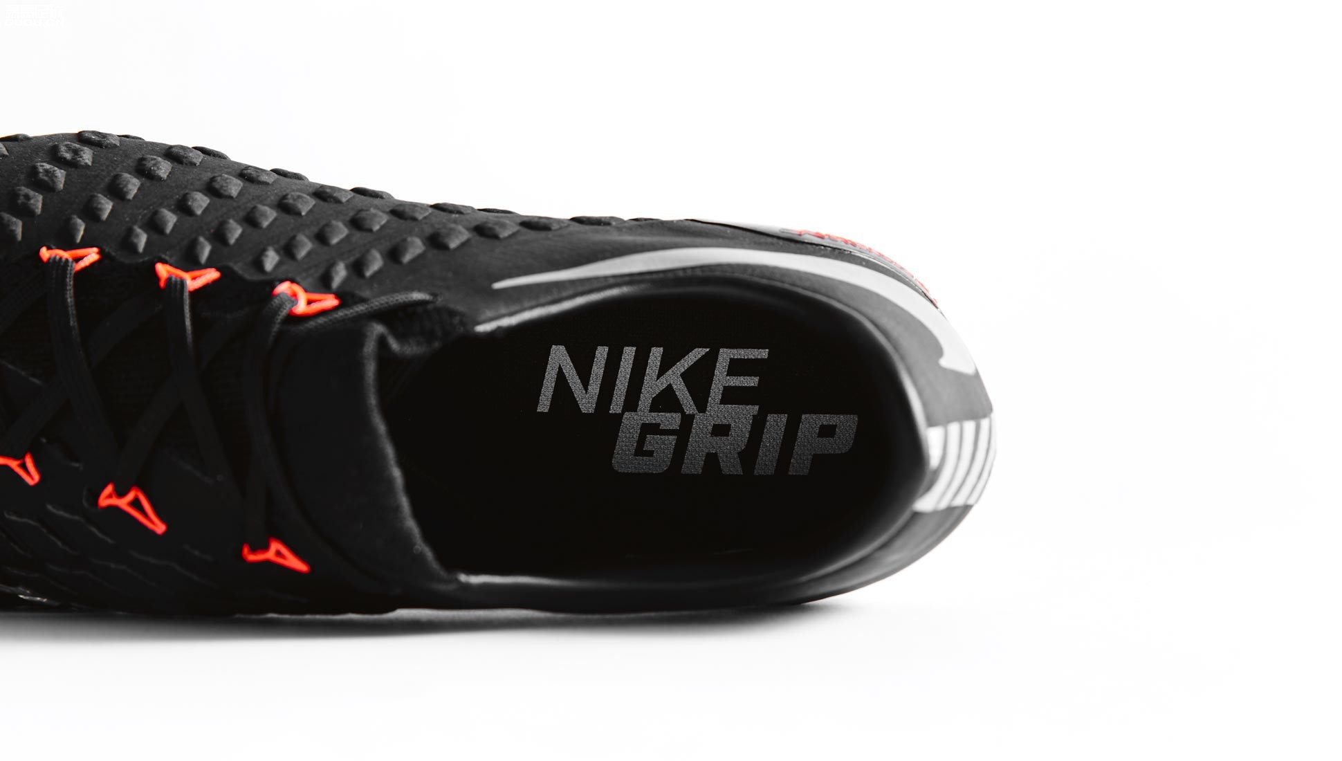 耐克毒锋3世界杯后配色,耐克毒峰3代