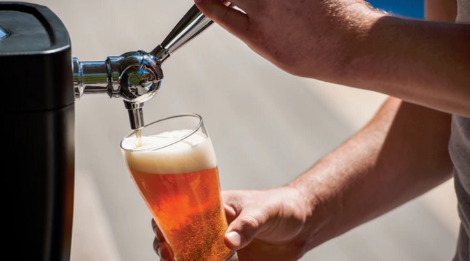 自酿酒设备如何选择,小型酿酒的设备和技术