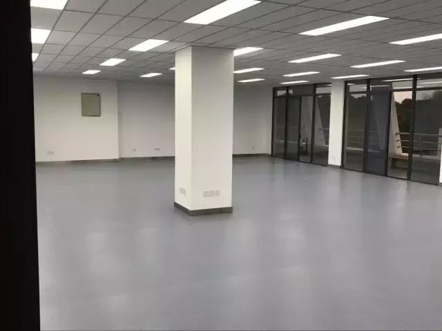 宝宝回到寝室,回老家宝宝说被吓到了