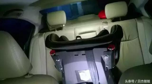 peg perego安全座椅安装 (pegoperego安全座椅怎么安装)