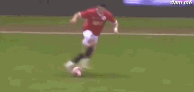 足坛门将精彩扑救诺伊尔,爆笑足球门将失误视频全集