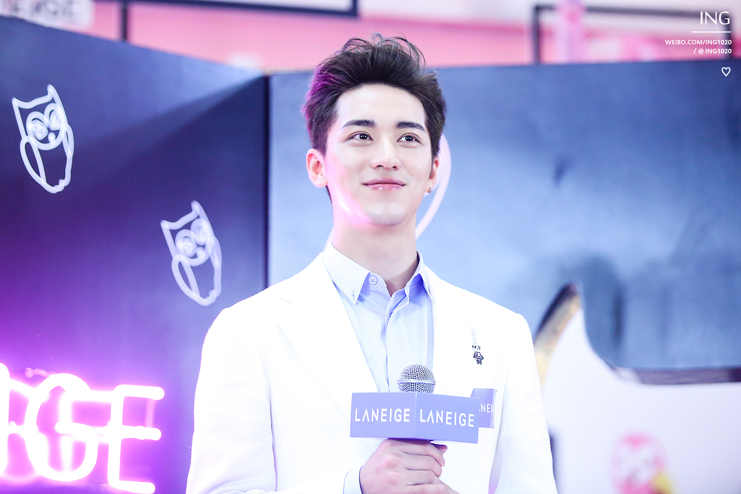 那些公认难穿的颜色，90后艺人许魏洲是怎么HOLD住的？