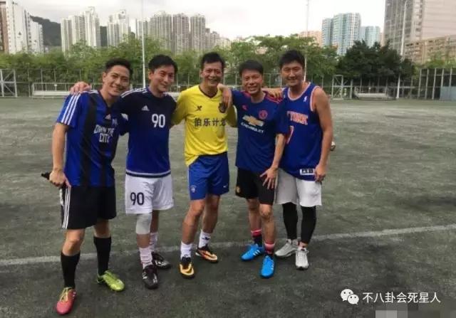 李克勤看球赛被发现用盗版软件，被网友调侃：身体力行支持盗版