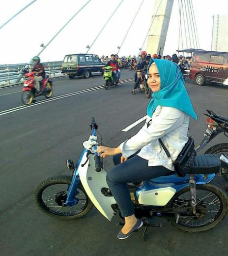 本田复古幼兽cub110改装,日本本田幼兽crosscub改装