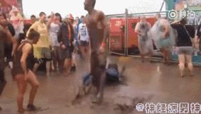 袜子破个洞怎么补救视频,袜子破了个洞怎么办