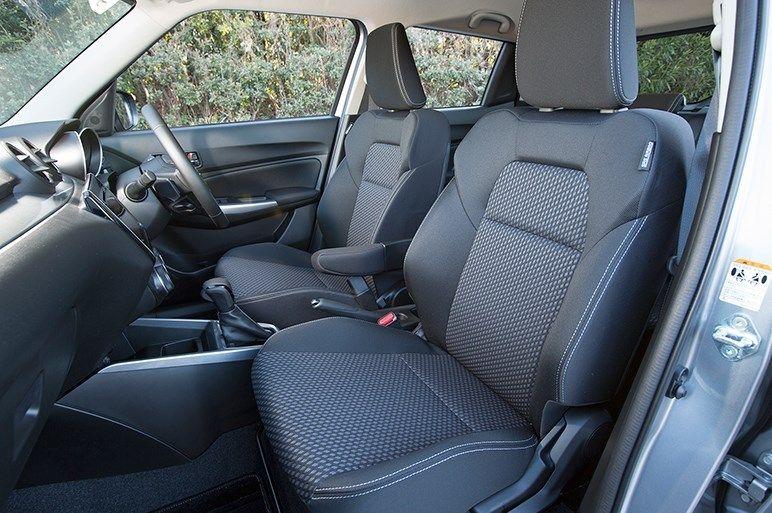 铃木雨燕2024款沉浸式体验,铃木雨燕1.5装机械增压