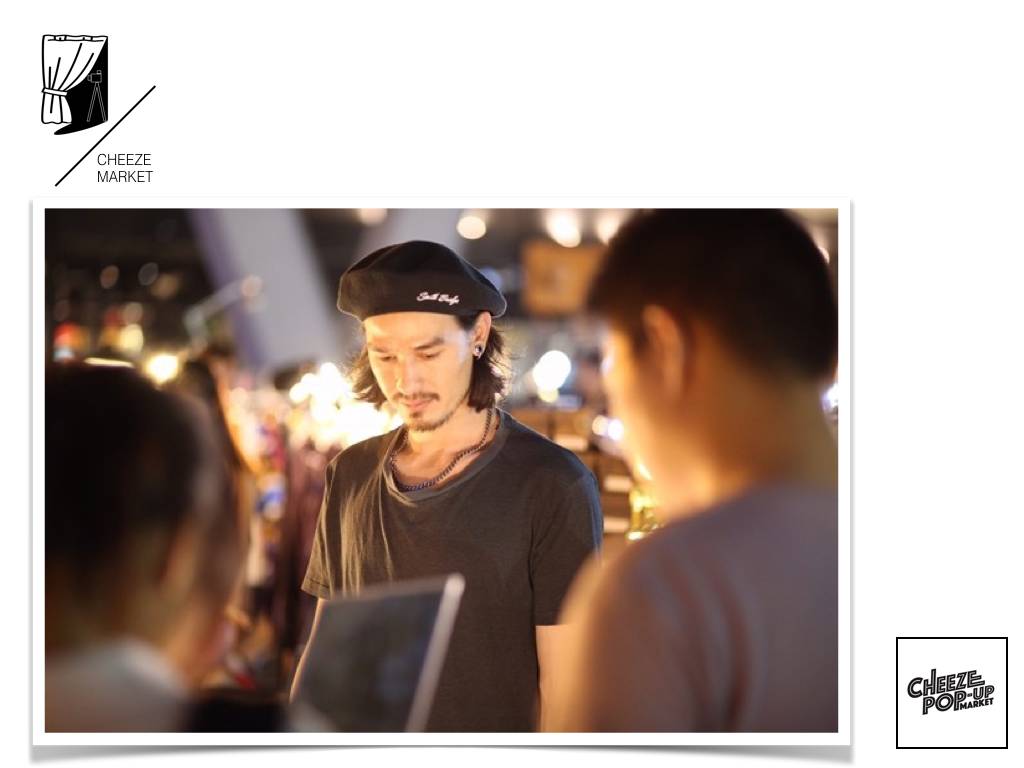 在曼谷，人妖＋精油按摩文化市集