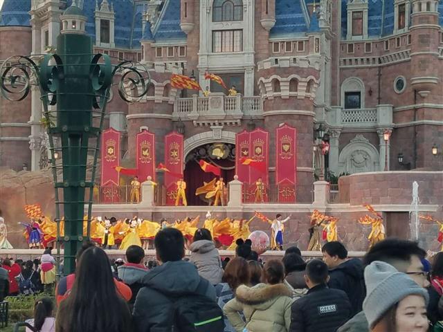 上海迪士尼乐园攻略住哪个酒店近,上海迪士尼乐园攻略3岁以下宝宝