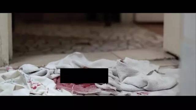 为了堕胎，她和怀孕的室友竟主动被无良医生玷污！