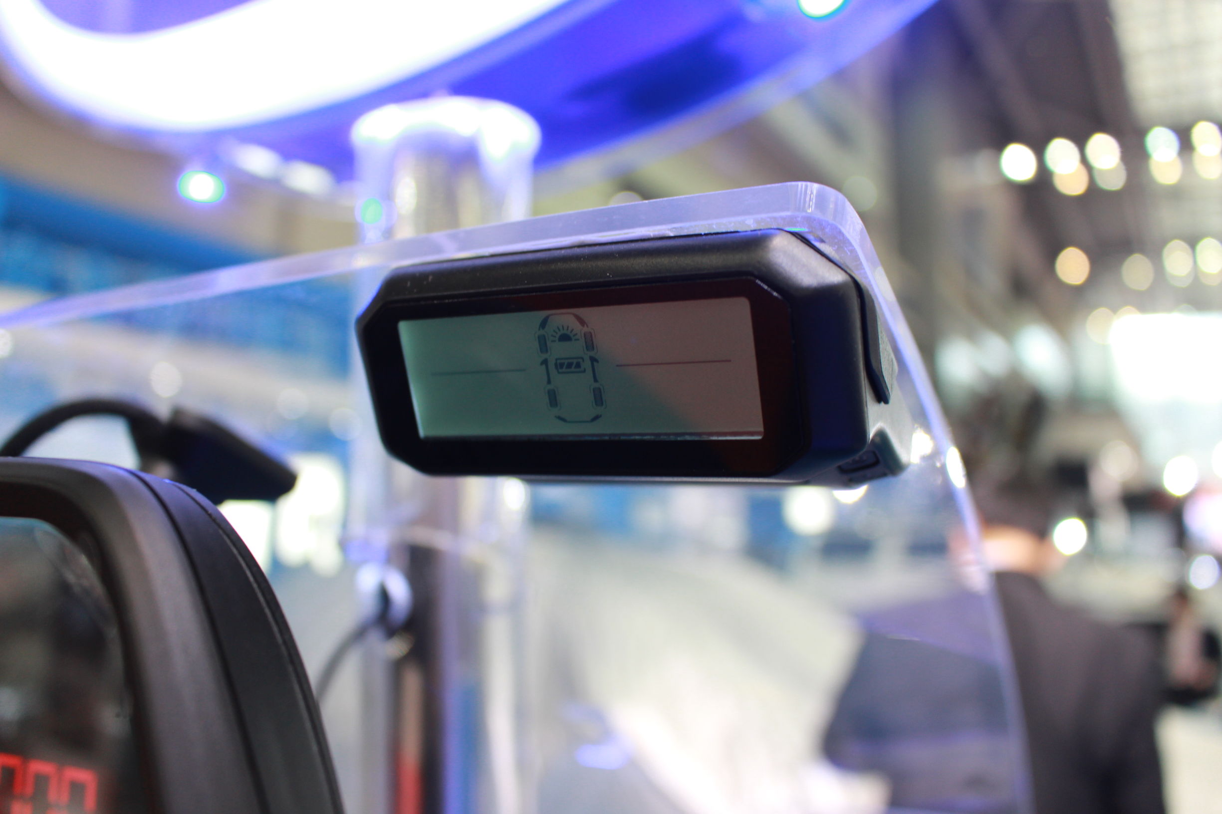 导航、预警、胎压监测、自动车衣无所不能，善领化身超级车辆卫士