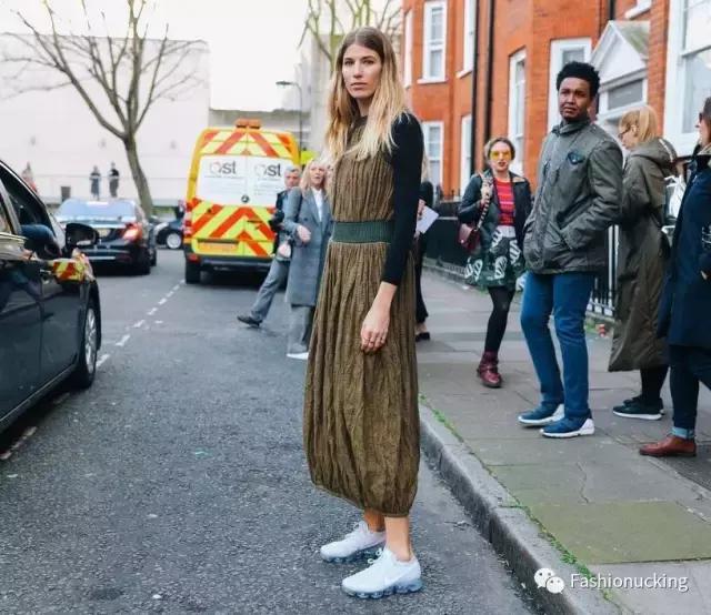 哪几款球鞋最值得买,今年好看的球鞋